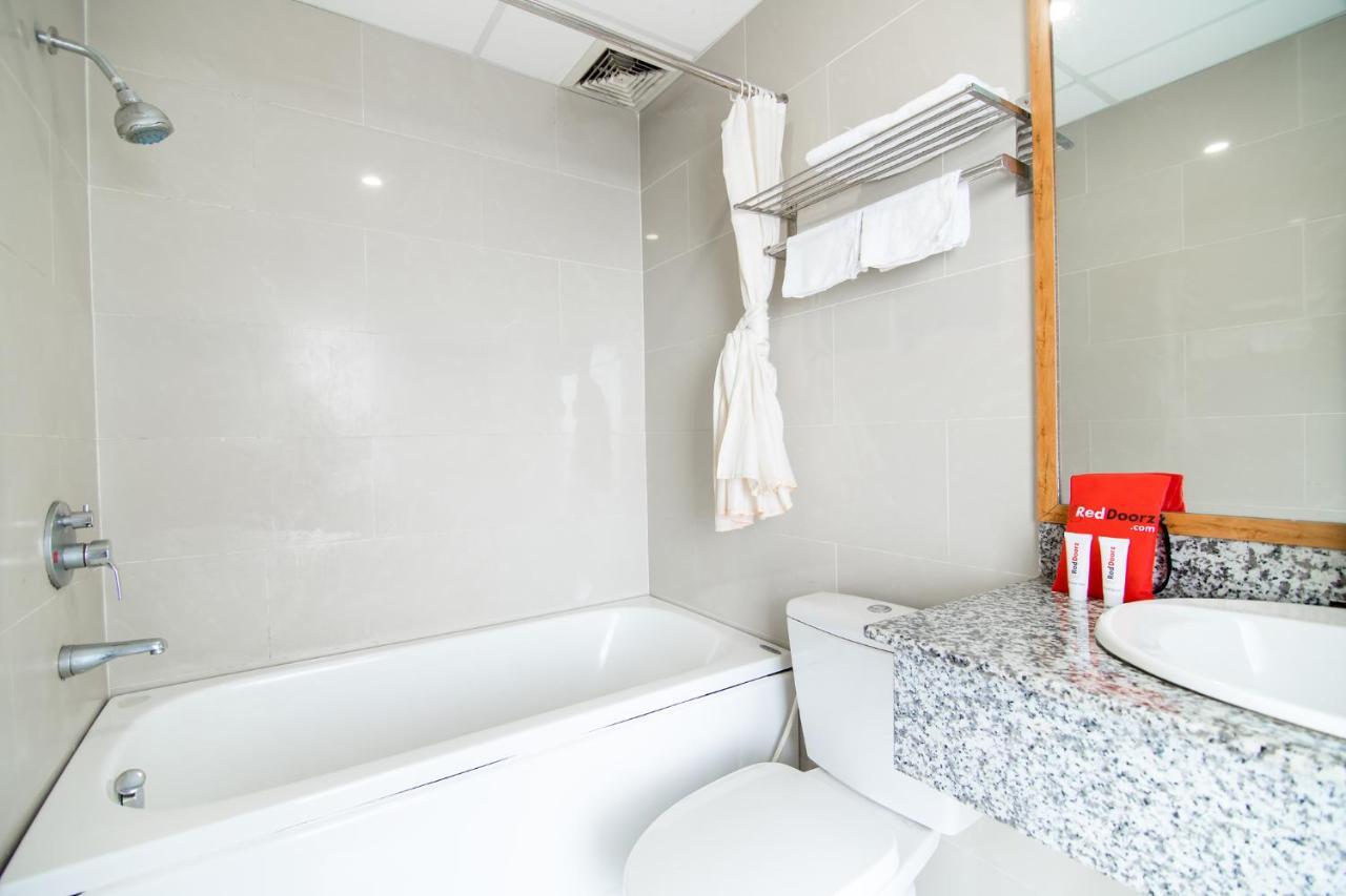 Reddoorz Plus @ Trung Son Residence Cidade de Ho Chi Minh Exterior foto